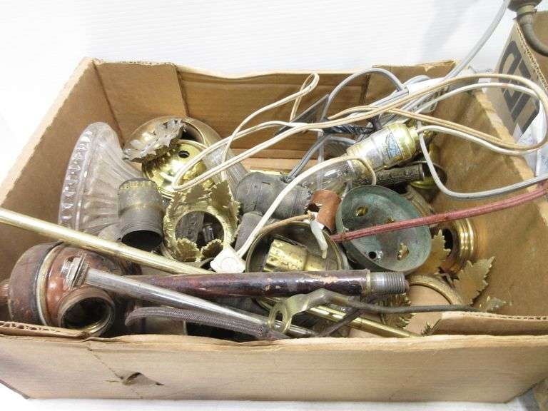 Antique lamp parts Albrecht Auction Service