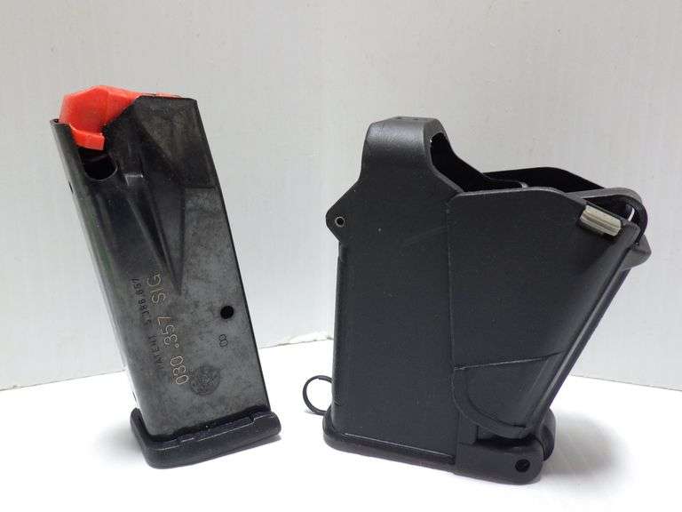 Smith & Wesson .40 cal. handgun clip, and an Uplula pistol mag loader