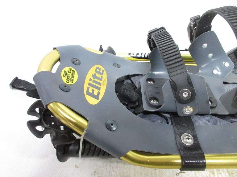 Elite Thunder Bay snowshoes with walking poles and carrying bag, new