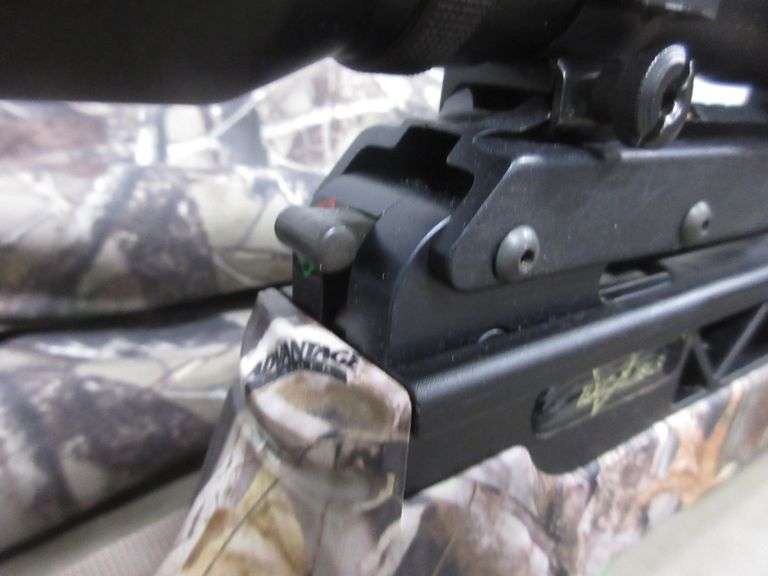 Excalibur Axiom crossbow with (4) Arrows, has scope, quiver, case, rope