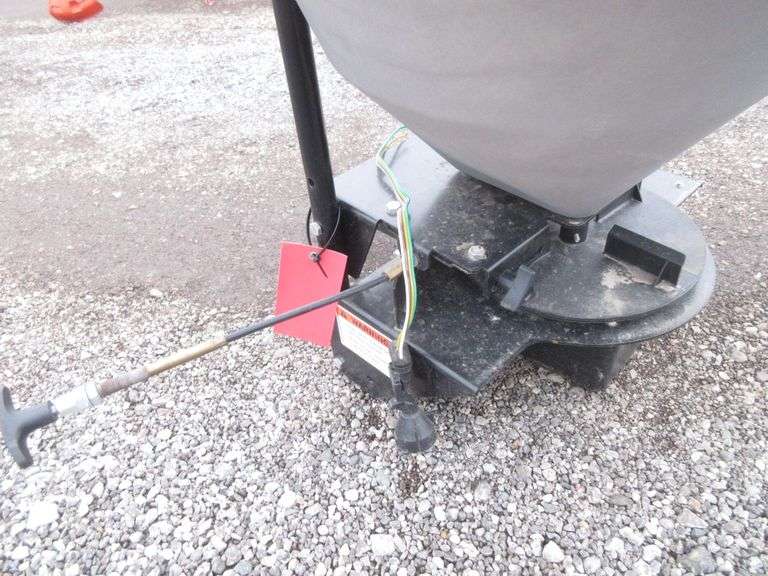 Curtis hitch attached spreader, fast cast 400, set up for in cab