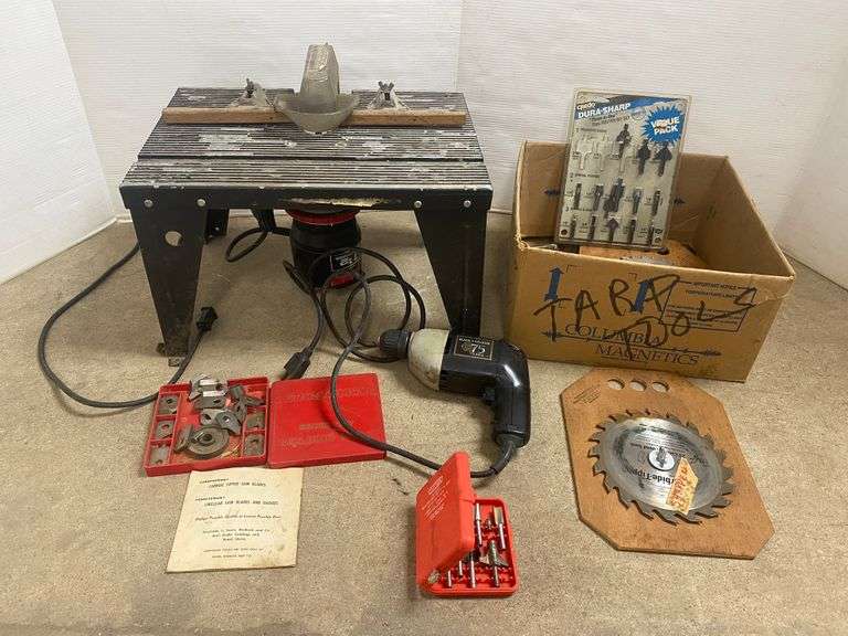 Craftsman router and table, 1.5 HP with bits, some new, table saw dado