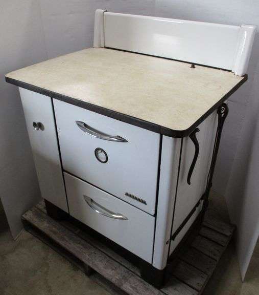 Kenmore wood burning cook stove, model 196, 31W x 24D x 38 1/2H -  Albrecht Auction Service