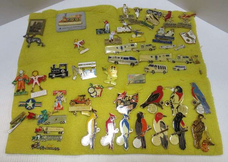 (52) Older Lions Pins, Including Ohio Sports Legends Pete Rose, Jack