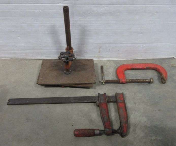 Clamps from Hartford clamp company One 8” Cclamp, and One Bar, all