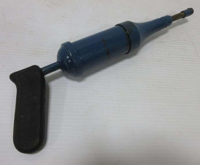 Antique grease gun for ModelT car, made by Bassick Manufacturing Company, 12”L Albrecht