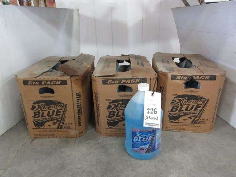 (19)Xtreme Blue Windshield Washer Fluid Albrecht Auction Service