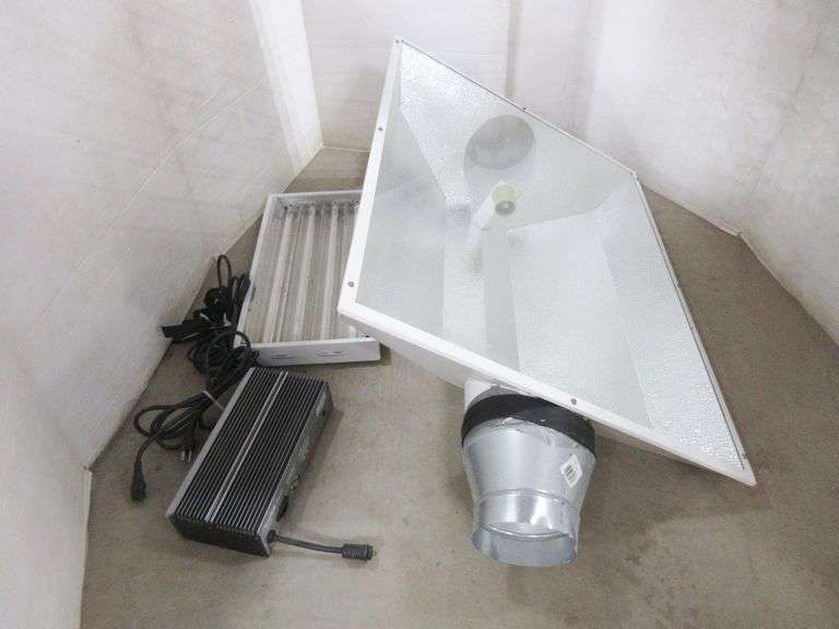 XL Raptor grow light, 39 ½”W x 30 ½”D x 13”H; Phantom ballast with