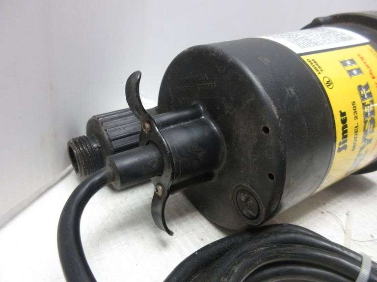 Simer submersible utility pump, model 2305, excellent condition