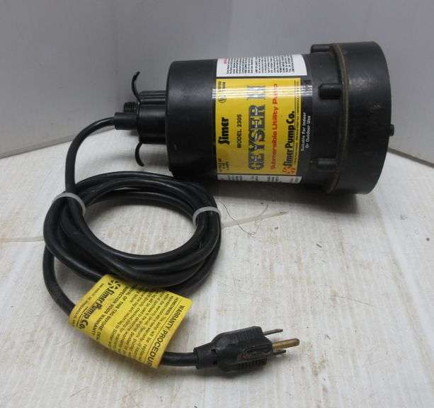 Simer submersible utility pump, model 2305, excellent condition Albrecht Auction Service