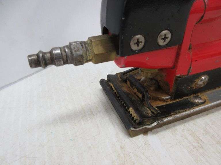 Allan Air Co. Atcoa viking dual air tool, model 2D sander, works well