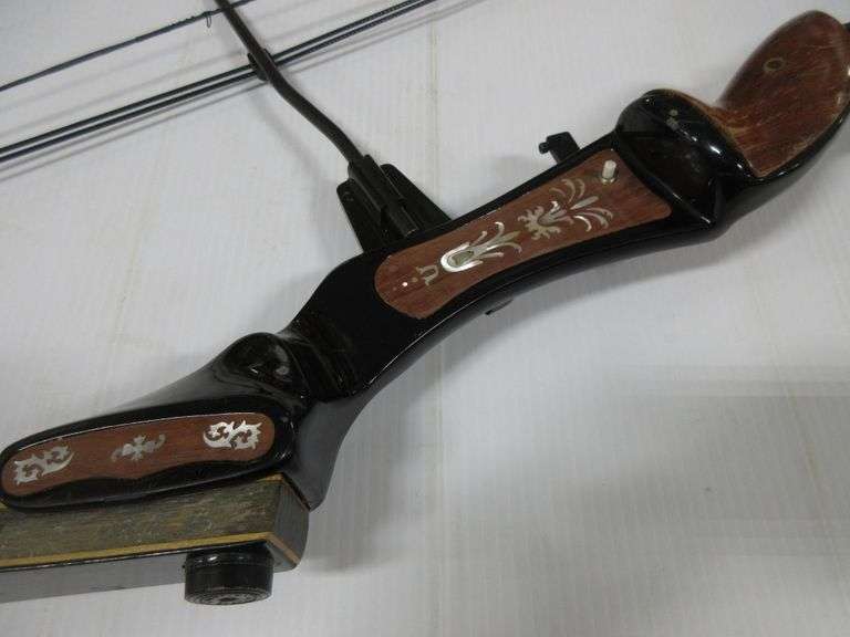 Firecat Pro XR series right handed compound bow by Martin, mother of pearl inlay, some scratches