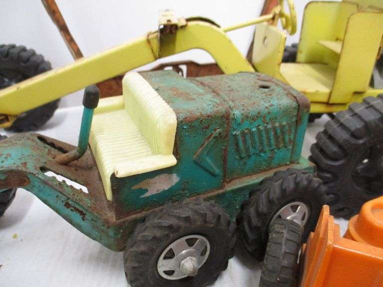 Structo road grader, Road road grader, Bulldozer blade, and a Hubley