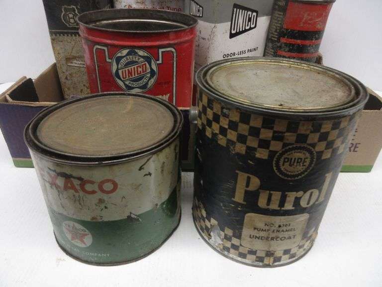 (8) Old oil and grease cans - Albrecht Auction Service