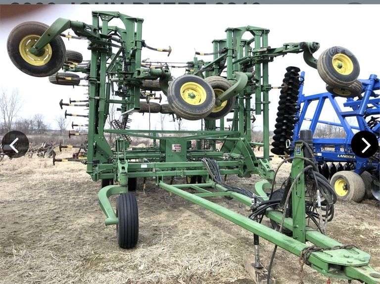 2009 John Deere 2210 48' Field Cultivator, AccuDepth, 9" Shank Spacing