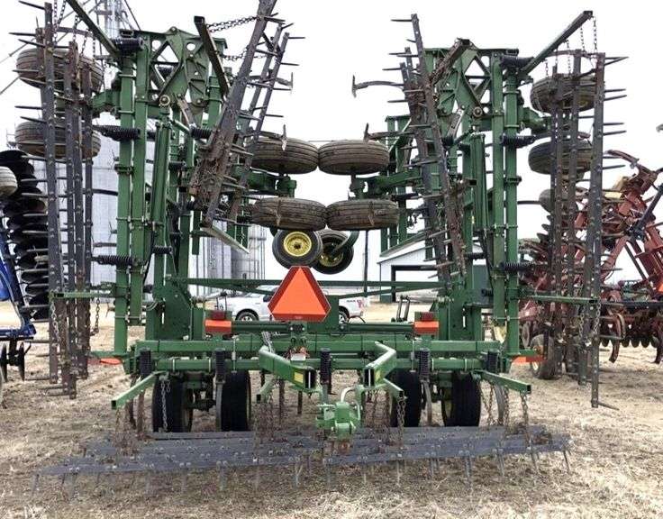 2009 John Deere 2210 48' Field Cultivator, AccuDepth, 9" Shank Spacing