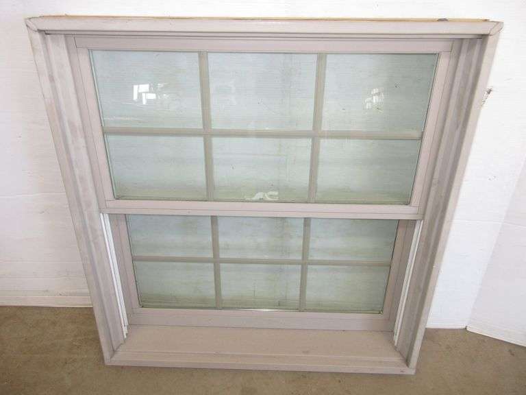 Andersen double hung window, Low E glass, 36"W x 37"H, excellent, no