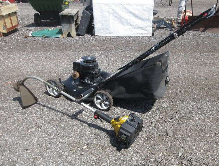 20" Push mower with bagger, 3.5 HP, new pull cord, works as it should