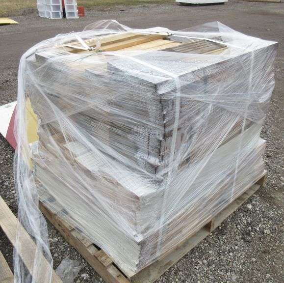 Door jamb head pieces, various sizes, fair Albrecht Auction Service