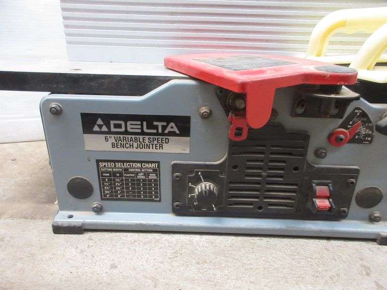 Delta 6" variable speed bench jointer, model 37070, includes push