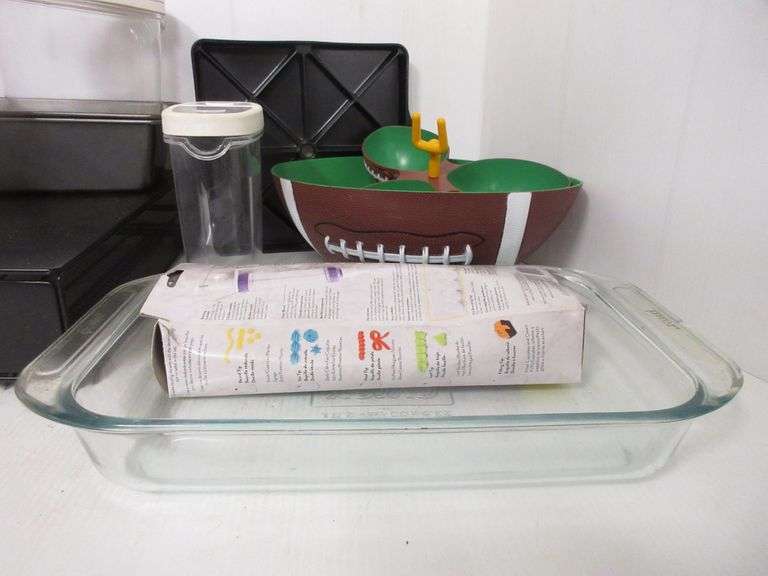 Misc. kitchen box, includes Keurig cup holder, football snack bowl, glass 9" x 13" pan, bread