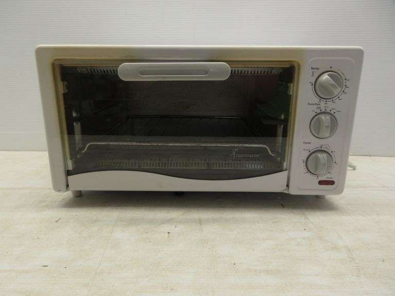 Toastmaster Oven, broiler, toaster with timers, temp control, 17"W
