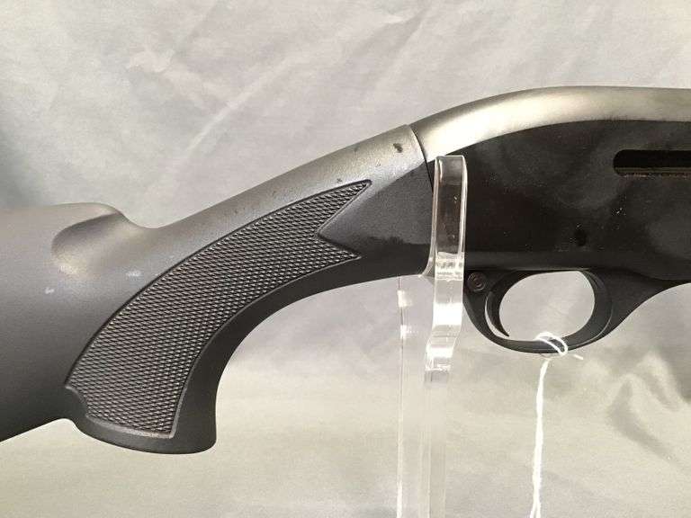 Weatherby Model SA 08 SemiAuto 12Gauge Shotgun with Synthetic Stock