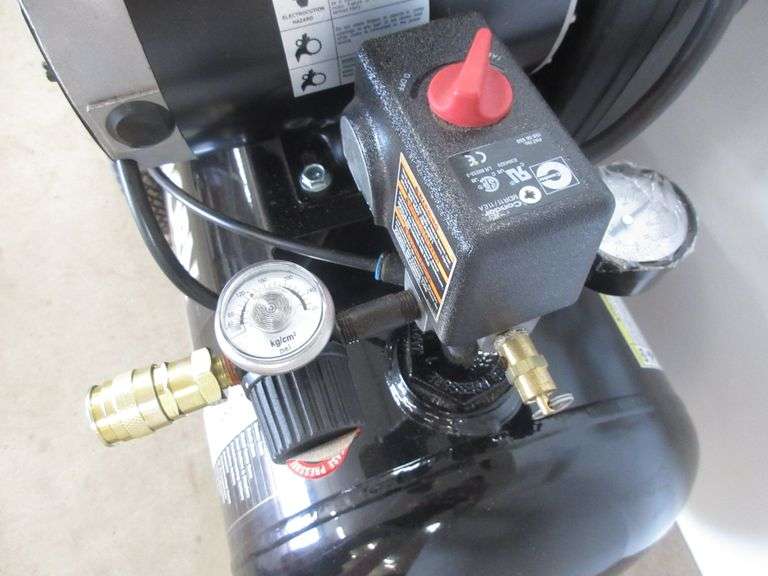 Sanborn 20Gallon, 135 PSI air compressor, used one time, in new