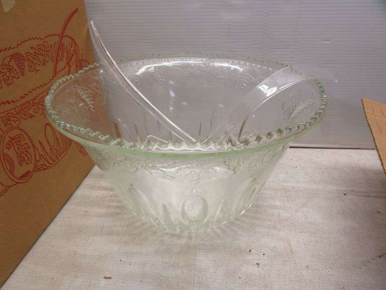 Glass punch bowl with cups and ladles Albrecht Auction Service