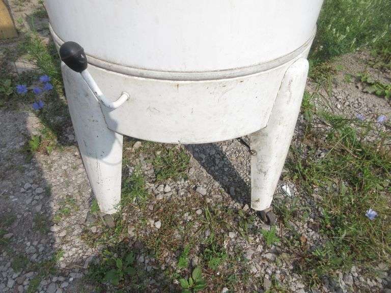 1959 Kenmore wringer washer, 22" x 34", fair for age Albrecht Auction