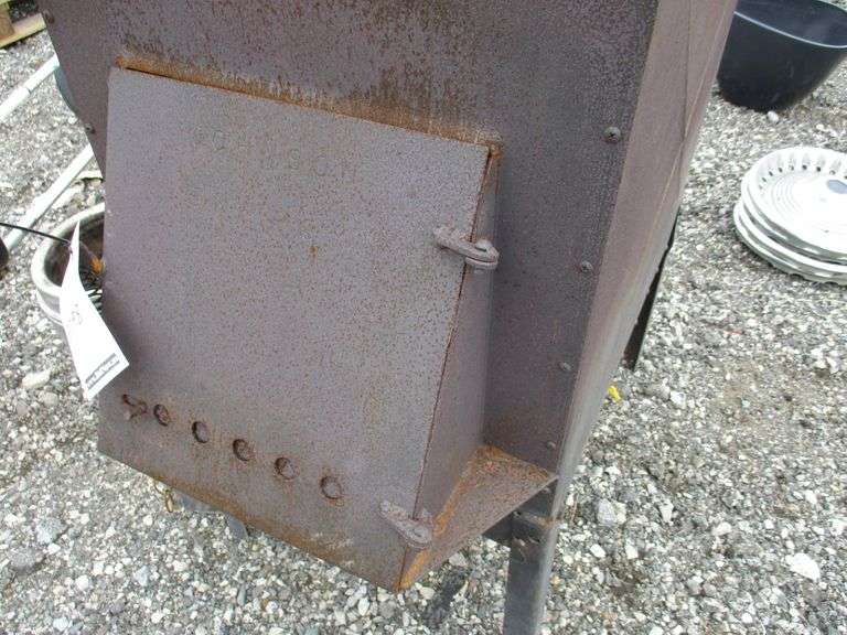 Johnson wood stove with newer blower motor, is able to heat 24x24 shed