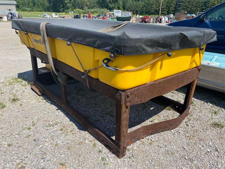 SnowEX salt/sand spreader, 1.2 yards with controls, cover and new