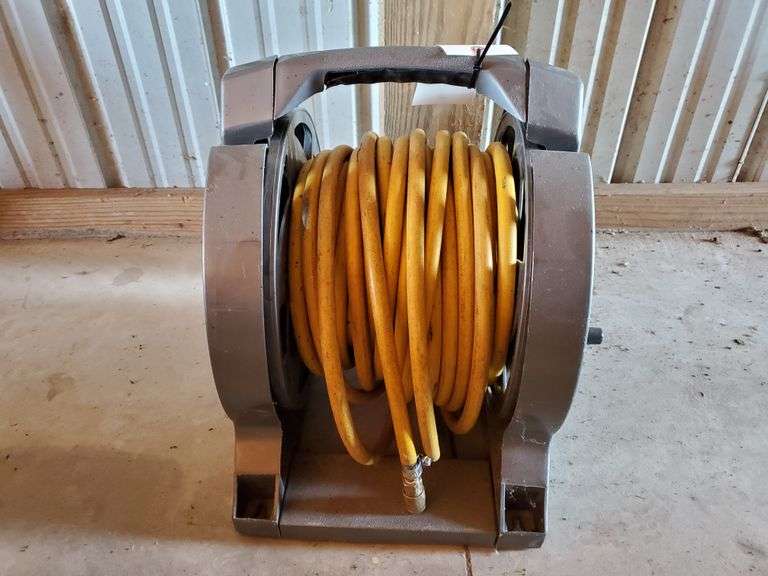 Power Port Air Hose and Reel, 1/4" Hose with Quick Attach Albrecht