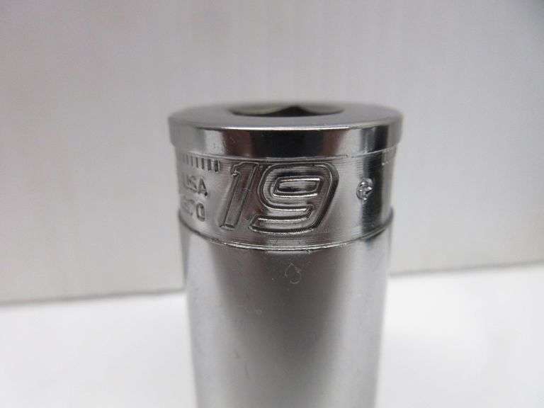 SnapOn 212YFSMSY 12piece 6point FDX metric semi deep socket set