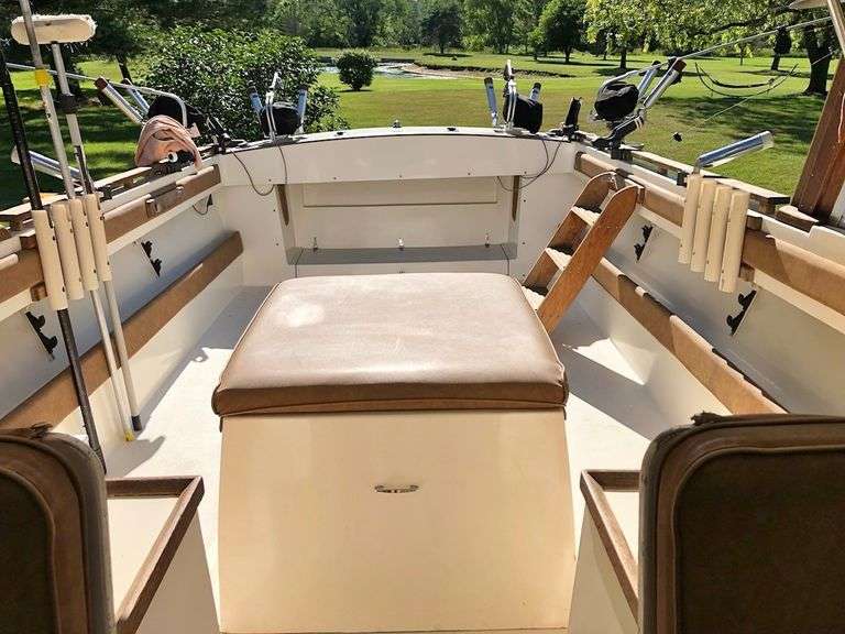 Lyman 26' boat, includes a marine radio, compass, fish finder, GPS