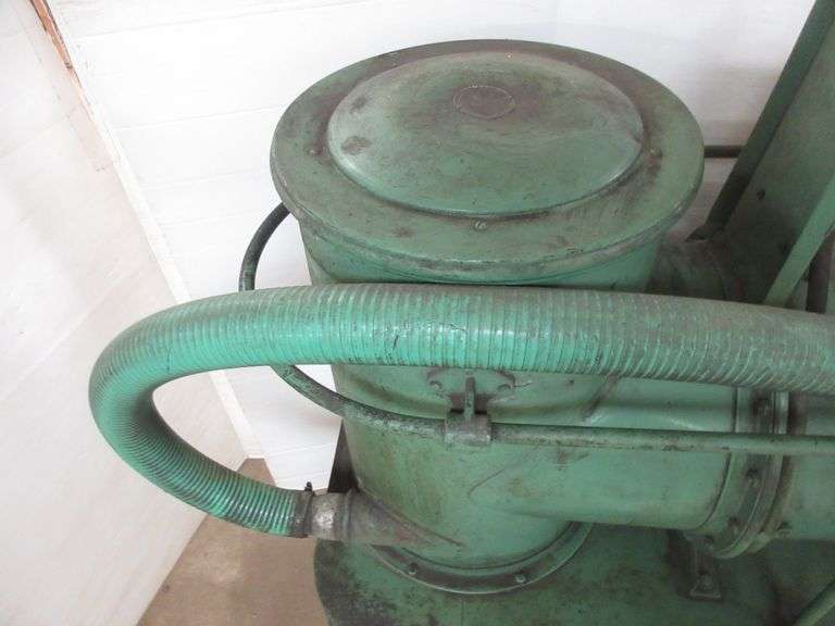 Spencer vacuum cleaner, Model No. P138BD, 30 HP, 230/460V Albrecht