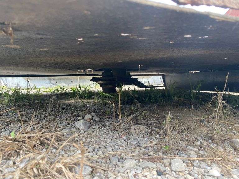 5' Brush Hog, works, gear box seal leaks, add oil before use Albrecht