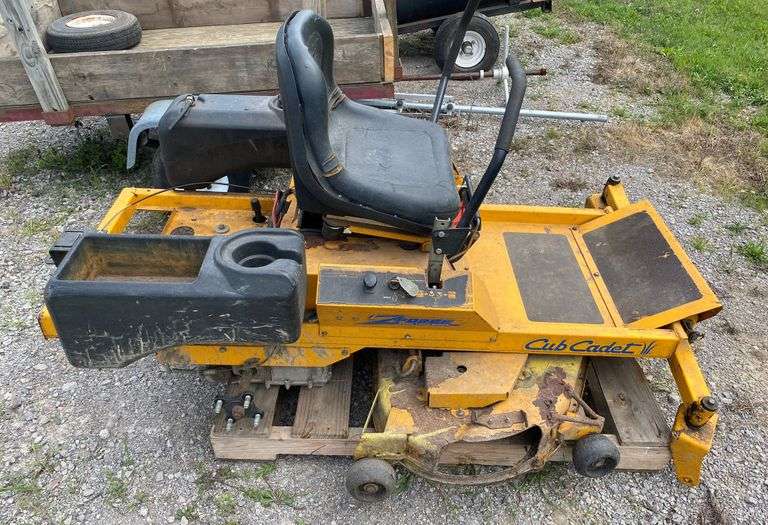 2001 Cub Cadet zero turn mower, deck has been repaired several times