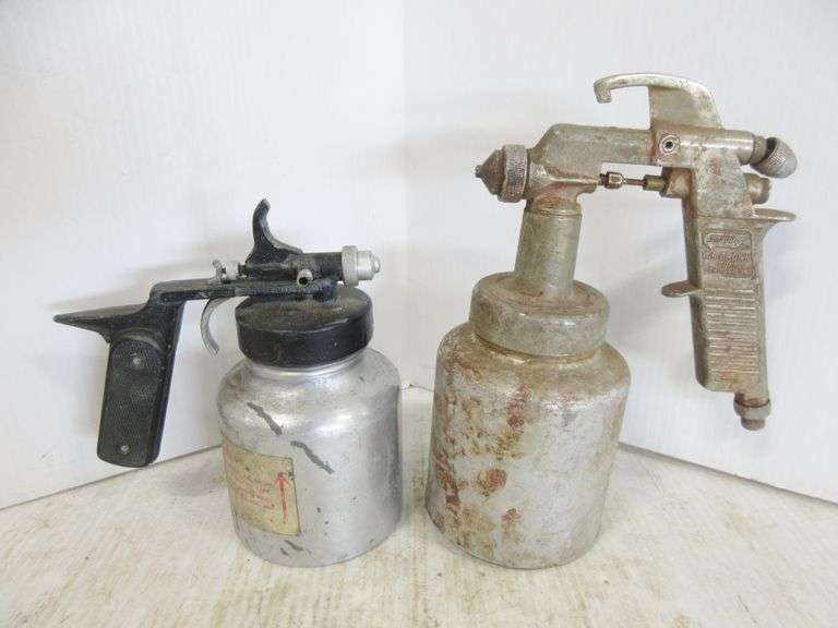 (2) Air paint sprayers Albrecht Auction Service