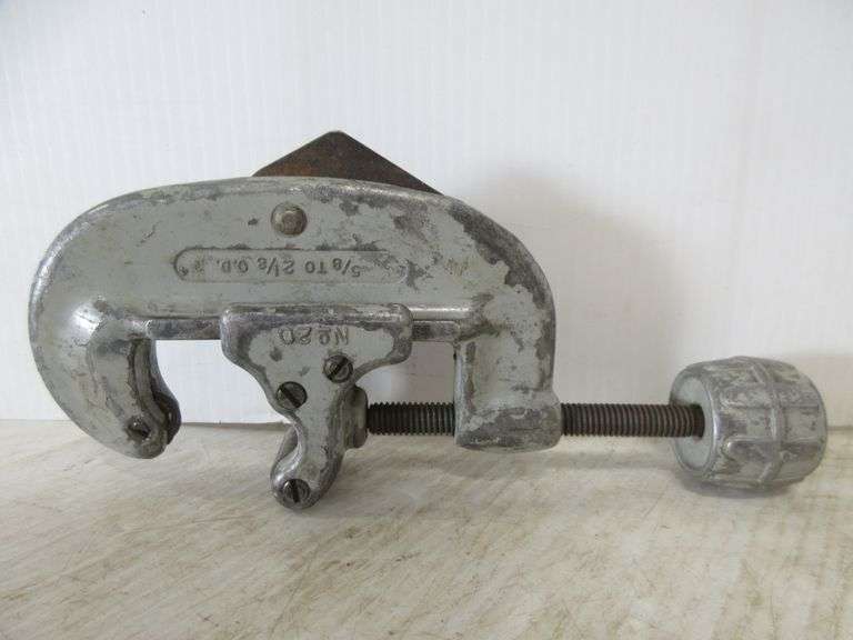 Ridgid pipe cutter no. 20, great Albrecht Auction Service