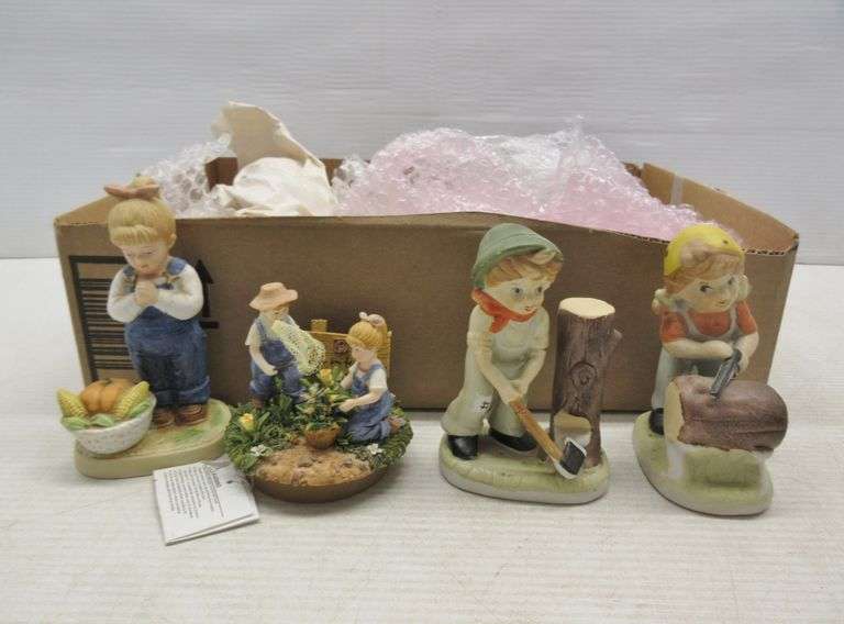 Various older Homco and Home Interior Figurines, up to 5 1/2"H, in good