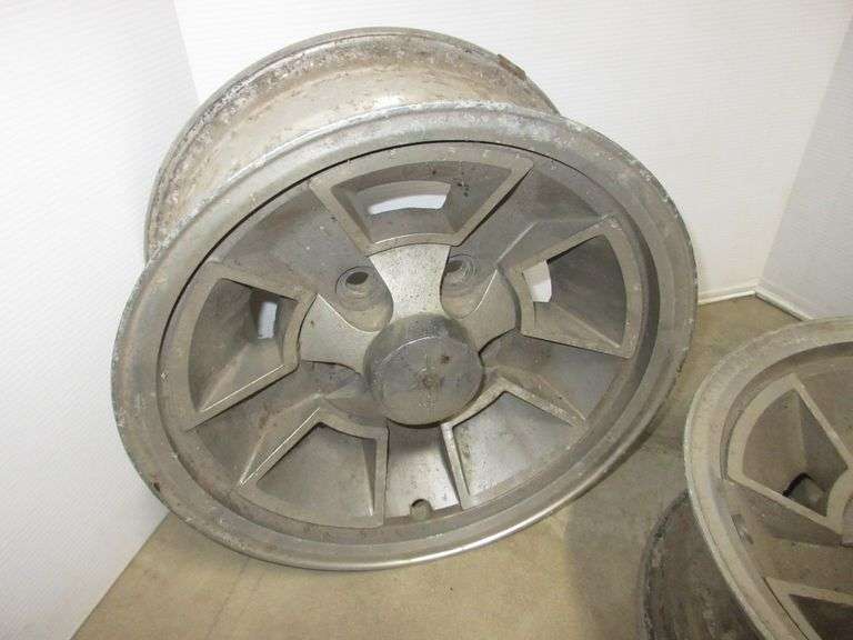(2) 1979 Hurst Olds N78 wheels, 15
