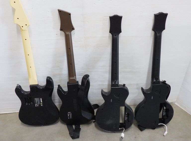 (3) Guitar Hero Guitars Albrecht Auction Service