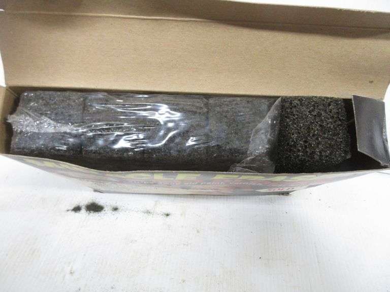 Miracle eraser, includes (6) Big blocks, NOS Albrecht Auction Service