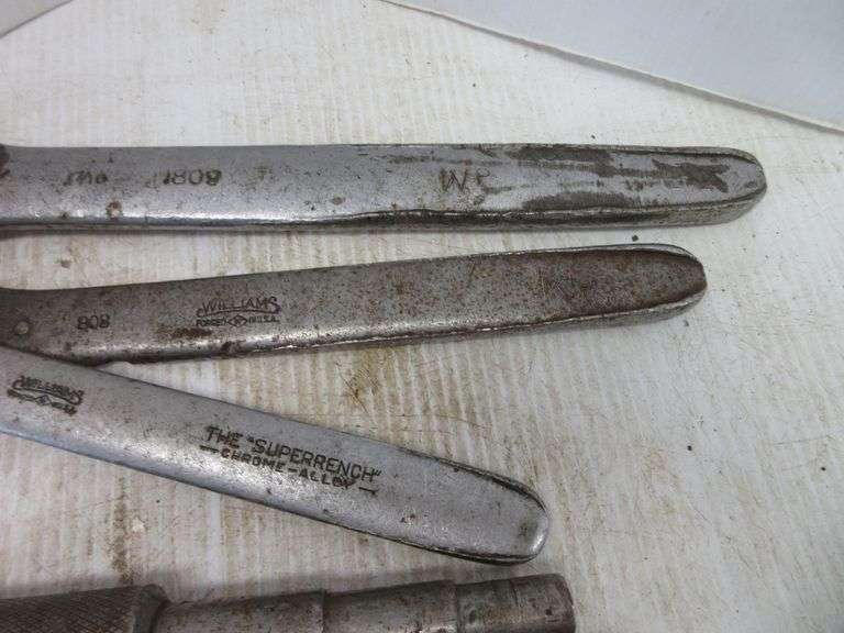 (3) "Knocker" box wrenches for using hammer to loosen or tighten; (2