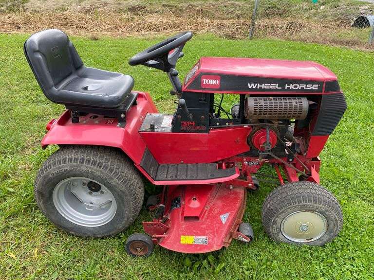 Wheel Horse 73403 riding mower, 594 hours, 14 HP, hydro lift deck