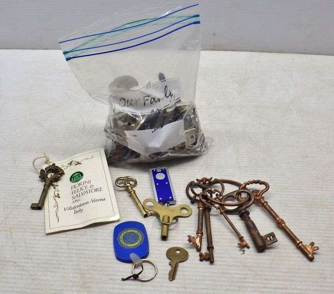 Bag of keys Albrecht Auction Service