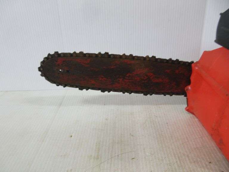 Homelite XL top handle chainsaw, has spark and compression, ran when