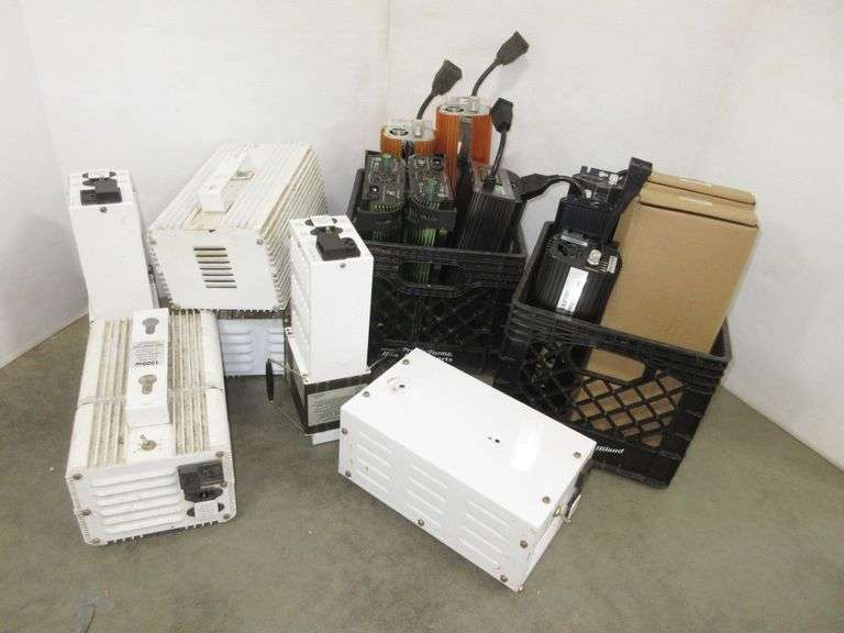 Ballasts, include (2) Galaxy 1000W digital, (2) Solis Tek 100W digital