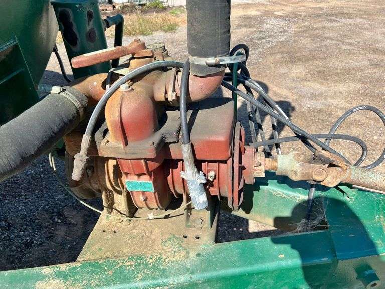 This item Selling ABSOLUTE! 6000Gallon Vacuum Tank, Walking Tandem